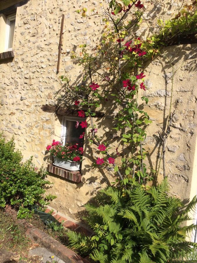 L Escale En Beauce Bed & Breakfast Maisons  Exterior foto