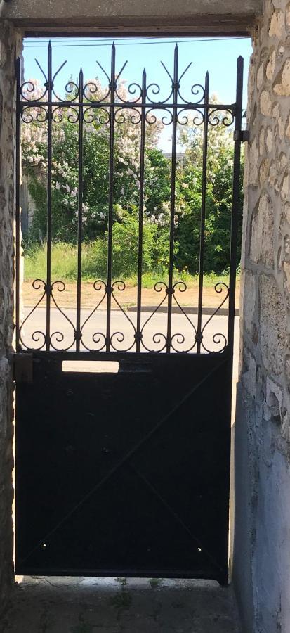 L Escale En Beauce Bed & Breakfast Maisons  Exterior foto